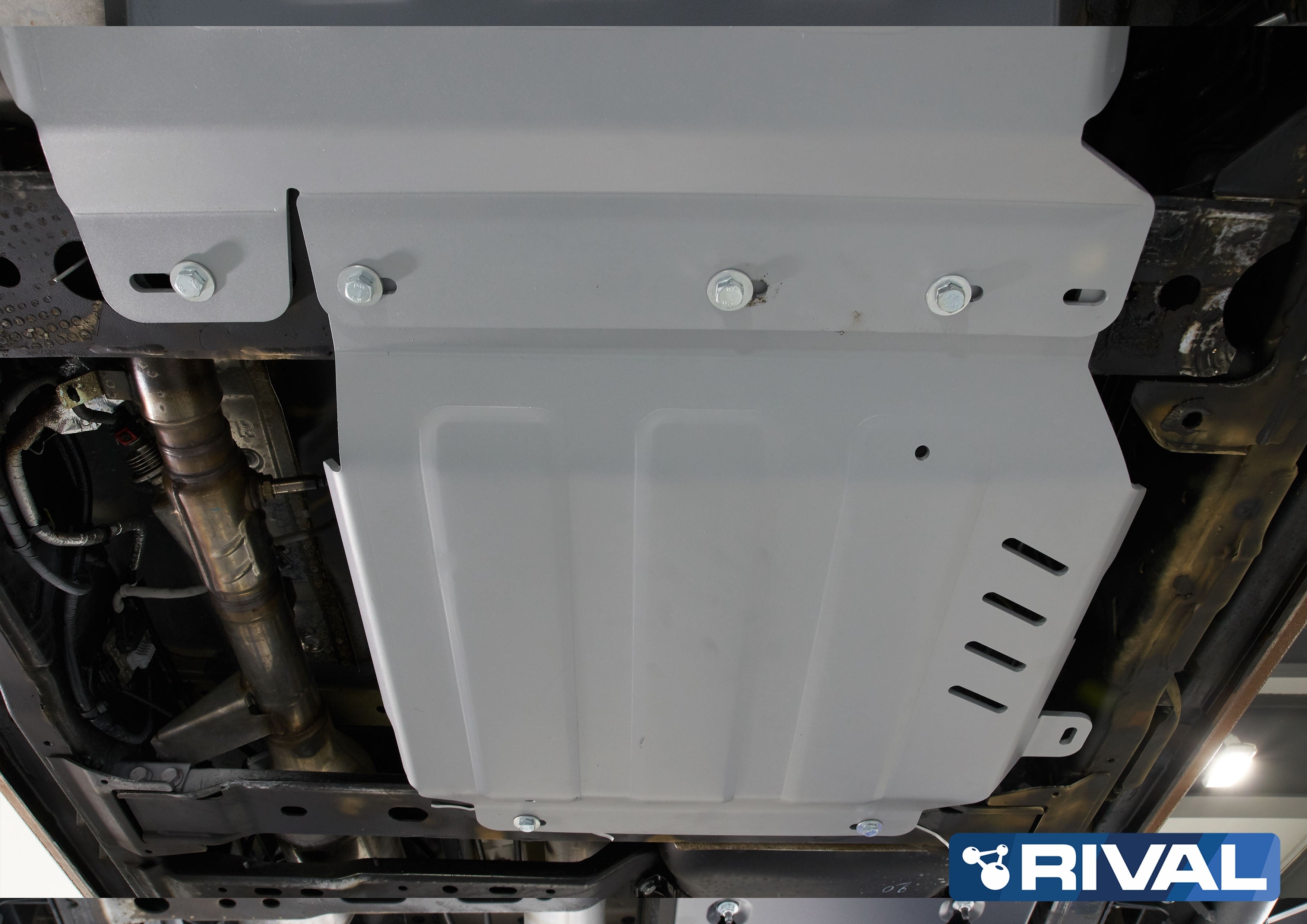 RIVAL4x4 Unterfahrschutz (Verteilergetriebe) für Nissan Navara D23 2.3D, 2.5D (inkl. Euro 6)