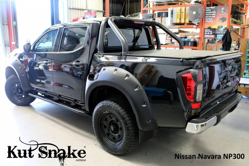Kut Snake Kotflügelverbreiterung Nissan Navara D23-Monster - 85 mm Breite - Struktur Oberfläche