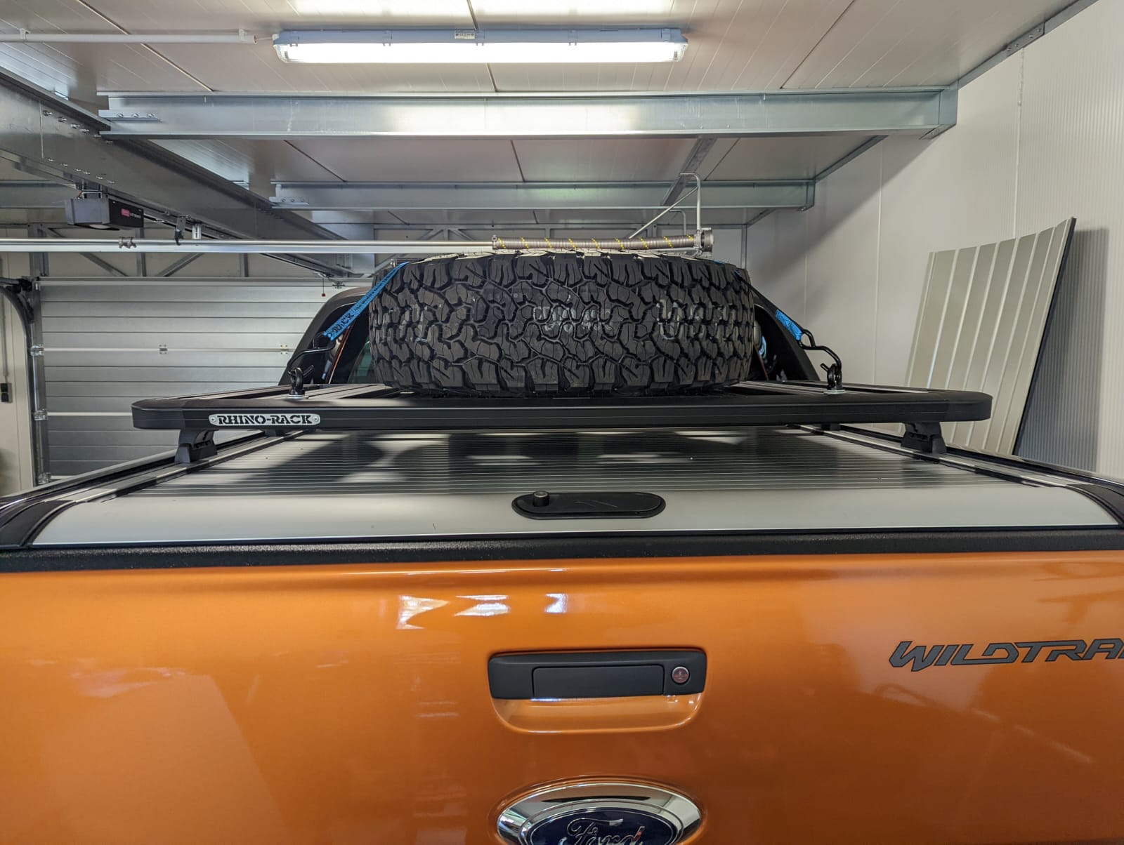 Ford Ranger D/Cab & Raptor RHINO-RACK™ Ladeflächen Plattform für MountainTop Rollo