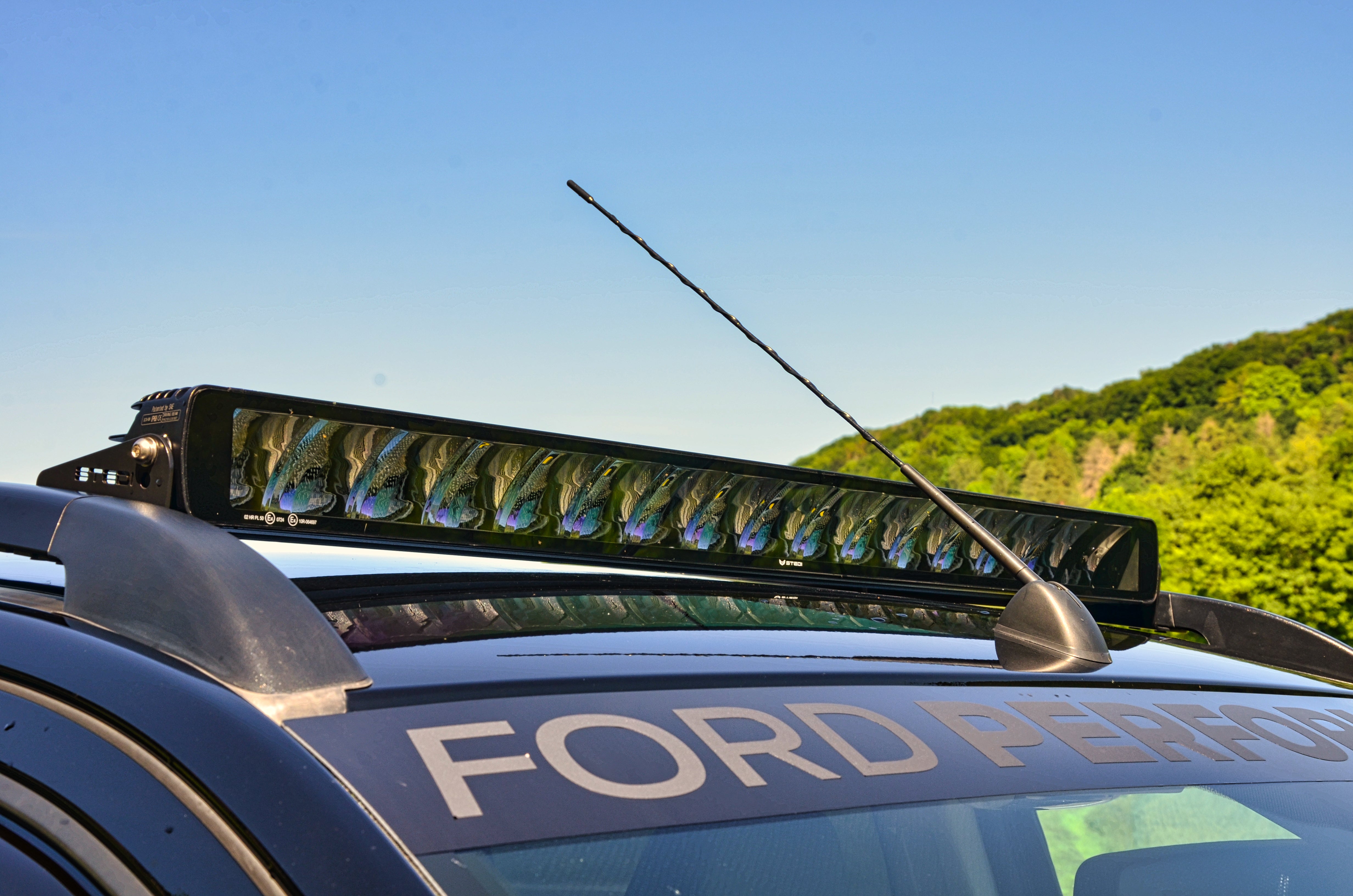 STEDI Ford Ranger Lightbar Dachträger-Befestigung